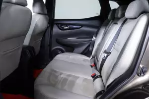Nissan  2