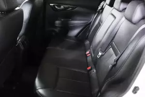 Nissan  10