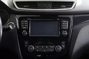 Nissan  8