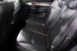 Kia  10
