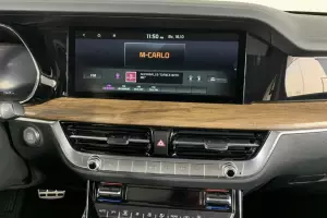 Kia  8