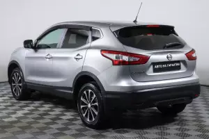 Nissan  4