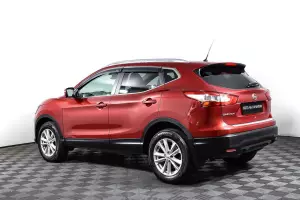 Nissan  4