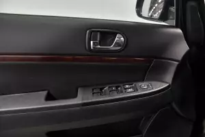 Mitsubishi  10