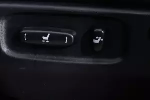 Toyota  9