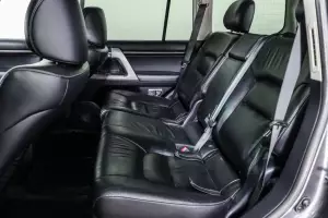 Toyota  2