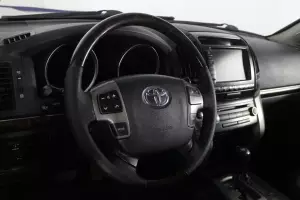 Toyota  11