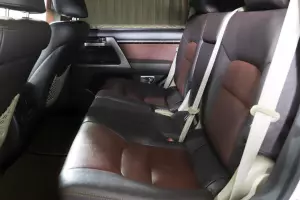 Toyota  11