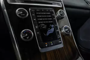 Volvo  4
