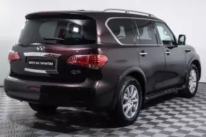 Infiniti  4