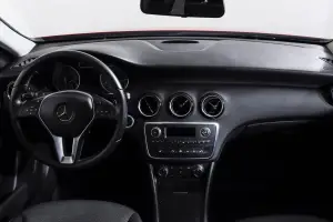 Mercedes-Benz  10