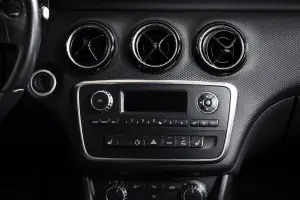 Mercedes-Benz  12