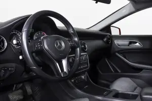 Mercedes-Benz  13