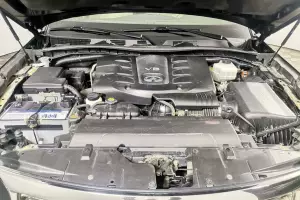 Infiniti  7