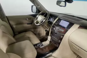 Infiniti  9