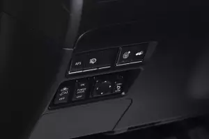Infiniti  10