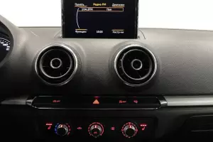 Audi  11