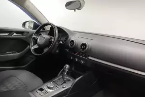 Audi  12