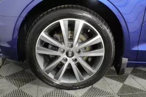 Audi  6