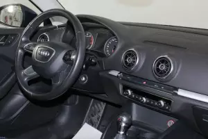 Audi  9