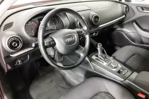 Audi  8