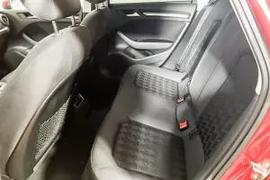 Audi  9