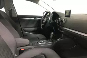 Audi  10
