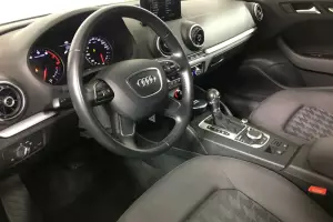 Audi  11