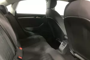 Audi  12