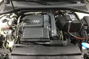 Audi  8