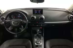Audi  9