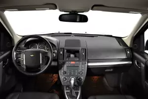 Land Rover  9