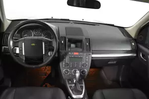 Land Rover  8