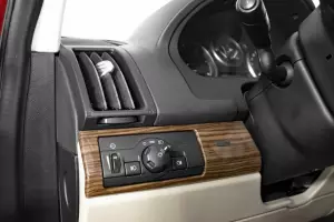 Land Rover  8