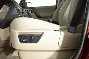 Land Rover  7