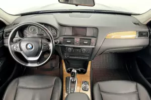 BMW  1