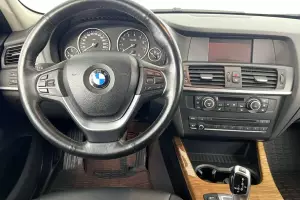 BMW  8