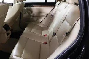 BMW  10