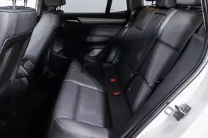BMW  10