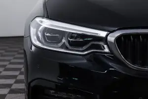 BMW  12