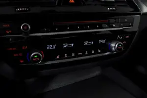 BMW  15