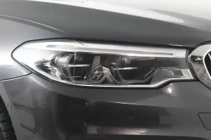 BMW  12