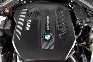 BMW  3