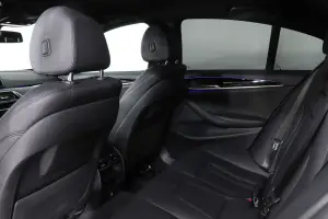 BMW  12