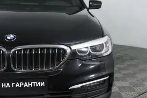 BMW  8