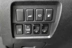 Nissan  7