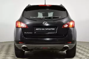 Nissan  19