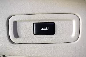 Nissan  14