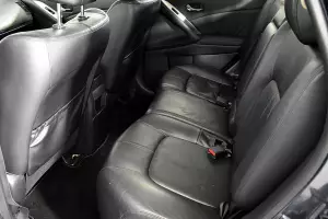 Nissan  15
