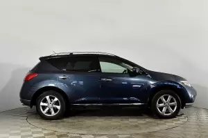 Nissan  2